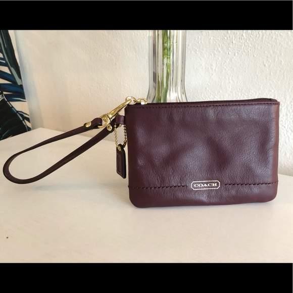 Coach Handbags - Coach Wristlet